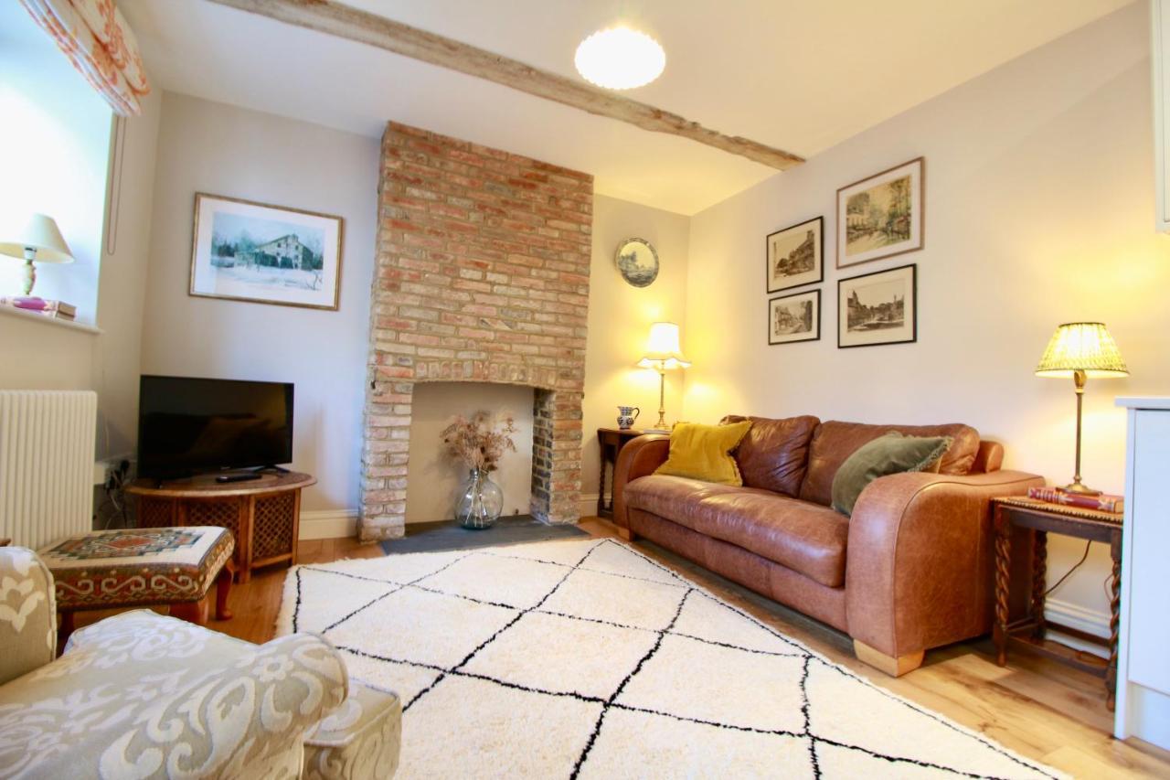 14Th Century Rose Cottage, Centre Of Alfriston By Air Premier Exterior foto